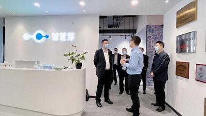 市委常委、副市長唐曉東調研服務外包企業，聚焦科技信息咨詢服務高質量發展